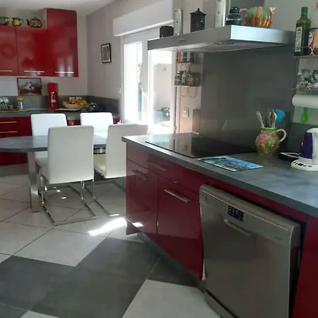 Sleeps 4 * Frontignan